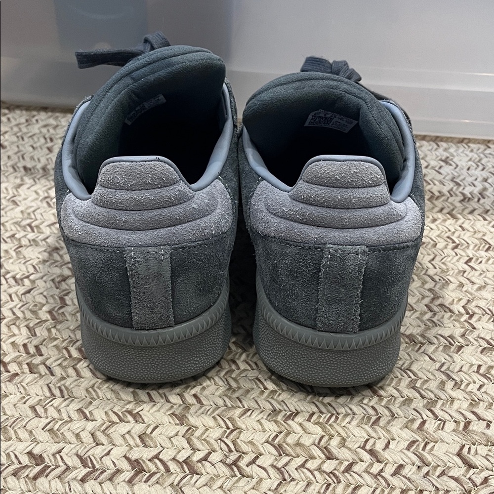 Adidas SAMBAS Charcoal and Light Gray Sneakers Men’s 8.5 - Picture 3 of 6